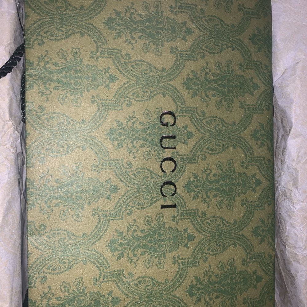 Gucci Green Paisley Card with Black Sneakers